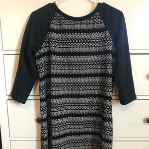 Black and white printed sweater dress